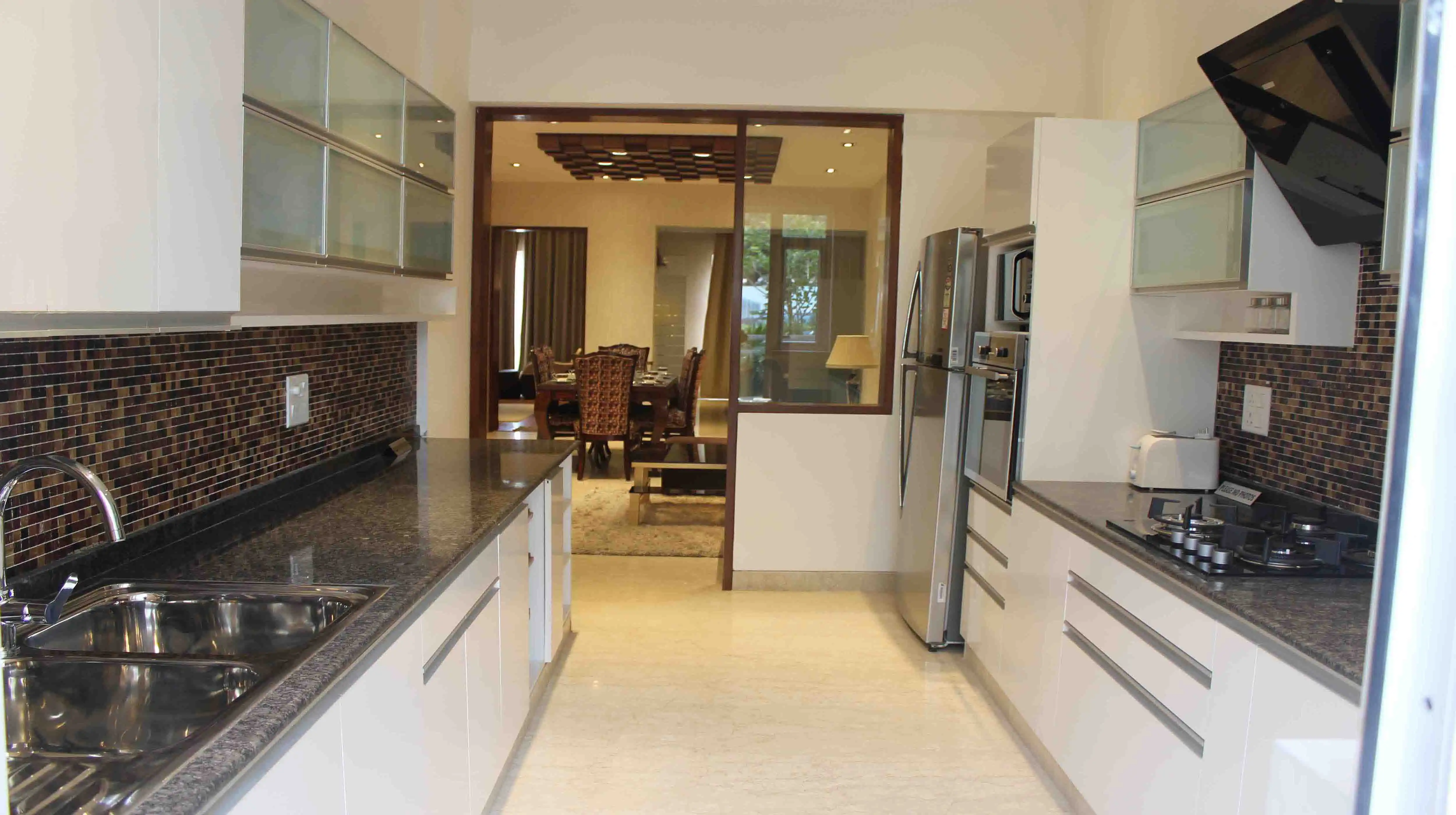 Beverly Golf Avenue apartments